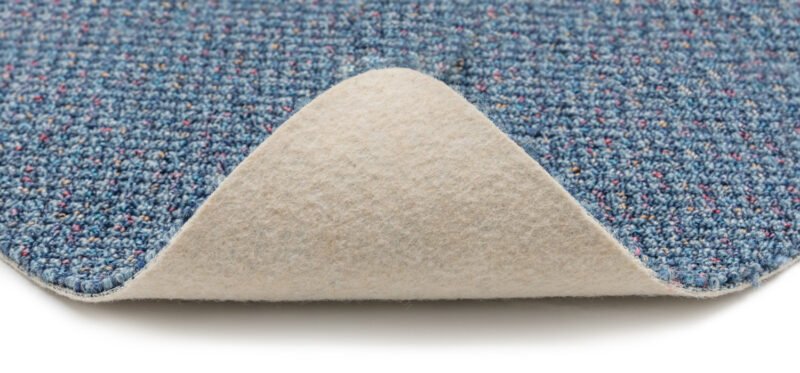 Mocheta Berlin albastru cod 30 , fir buclat , înălțime 7 mm , dimensiune 2.07 m x 4 m 4