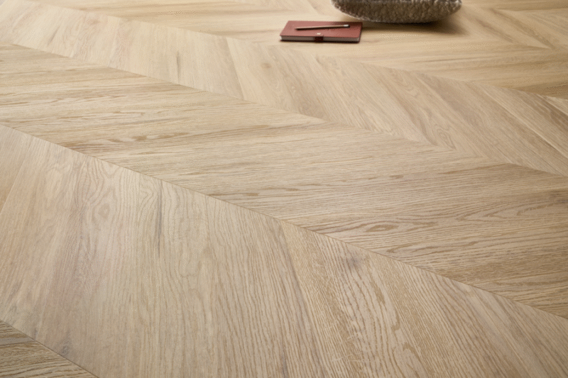 SPC Click Amaron Chevron – HARLOW OAK – 5mm CLC 158 6